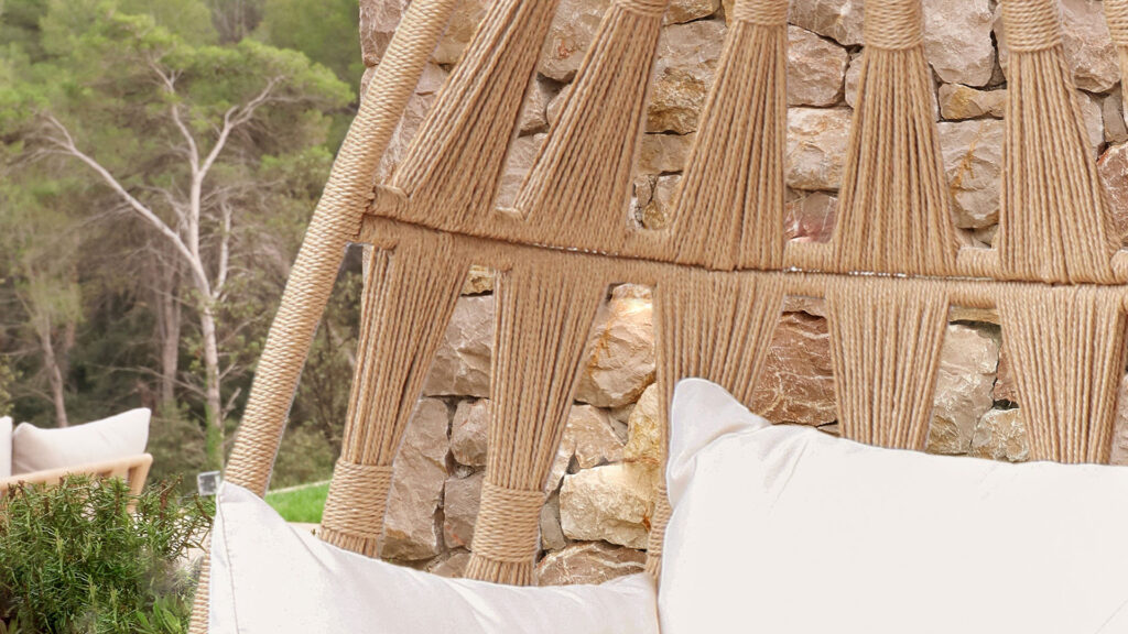 24136_Hanging-w-rope-Krabi_Rami-Natural-Rope_Skyline-Design_03