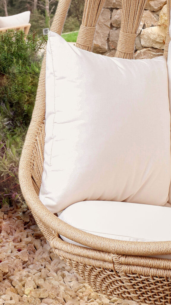 24136_Hanging-w-rope-Krabi_Rami-Natural-Rope_Skyline-Design_04