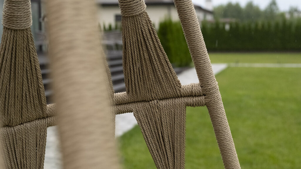 24136_Hanging-w-rope-Krabi_Rami-Natural-Rope_Skyline-Design_12