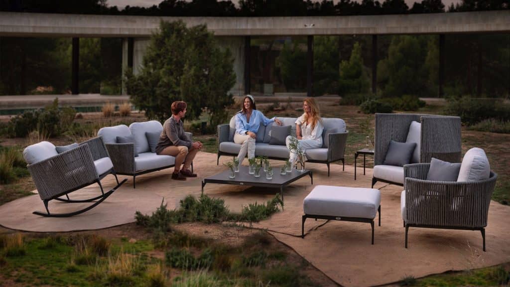 24153-Sofa-Boston-Strap-Light-Grey-Skyline-Design-0