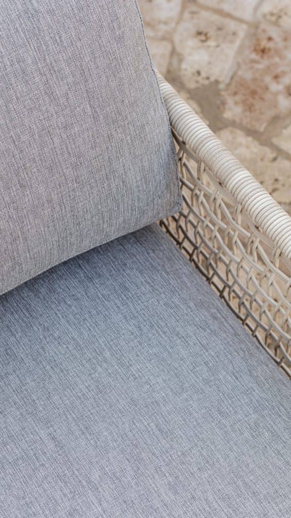 24301_Armchair Riibs_White Seashell Polyrod 5mm_Skyline_2