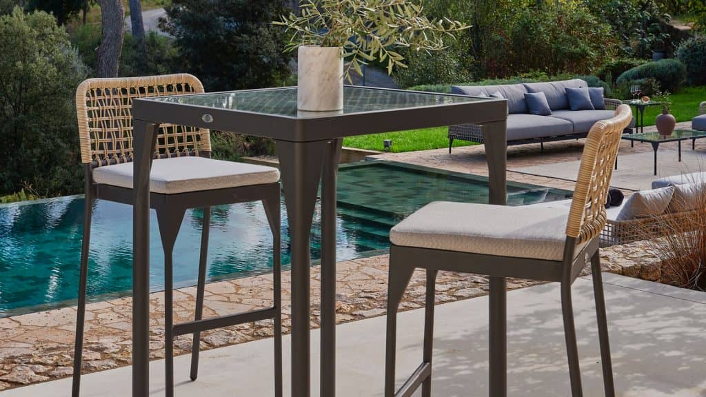 24309-SQ-Bar-Table-Ribs-Aluminum-Carbon-Skyline-Design-0