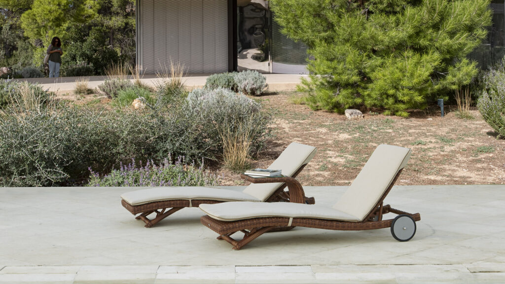 2984 EBONY Skyline LOUNGER SOPHIE RED PULUT OMEGA 6 mm 05