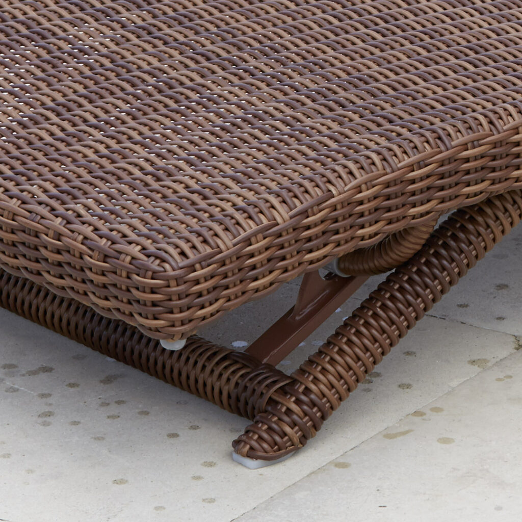 2984 EBONY Skyline LOUNGER SOPHIE RED PULUT OMEGA 6 mm 07