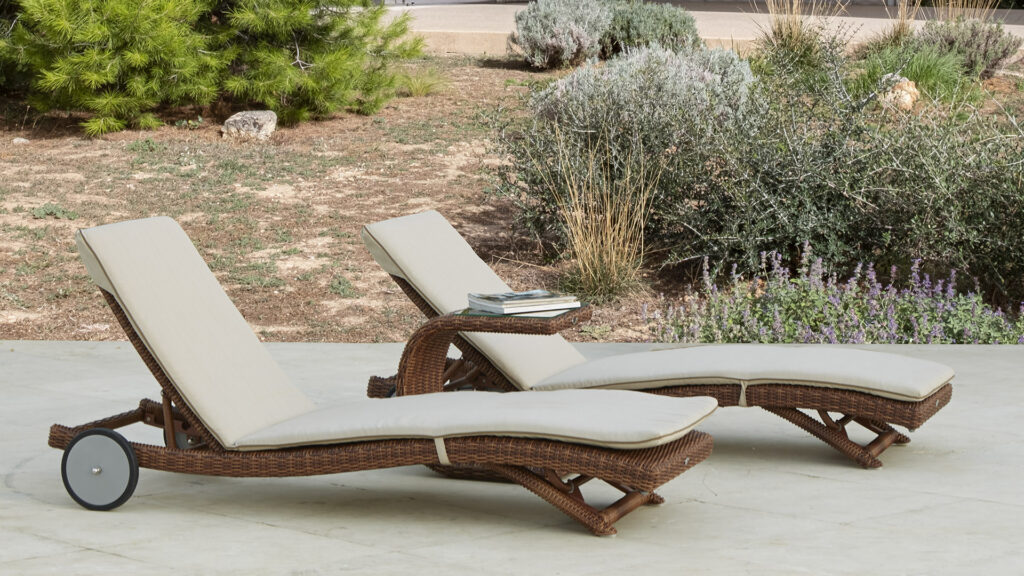 2985 SOPHIE Skyline AUXILIARY TABLE RED PULUT OMEGA 6 mm 04