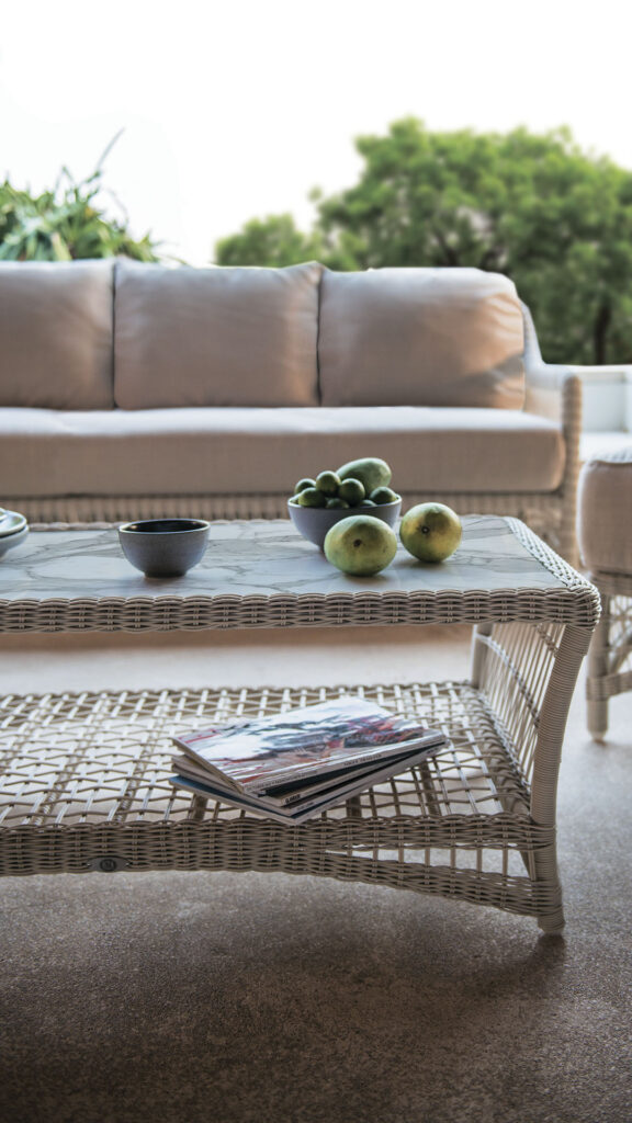 4602-Loveseat-Arena-Seashell-Polyrod-Skyline-Design-08