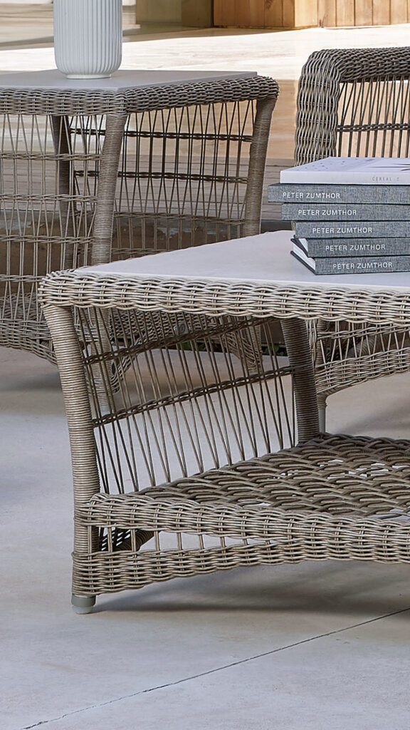 4604-Coffee-Table-Arena-Seashell-Polyrod-Skyline-Design-07