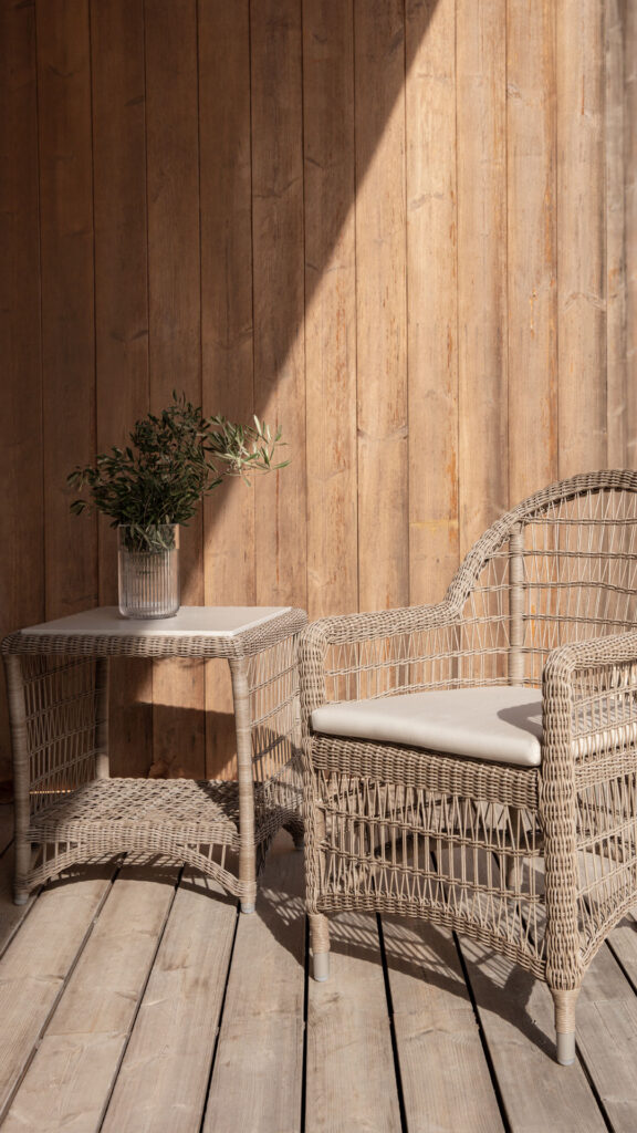 4605-Side-Table-Arena-Seashell-Polyrod-Skyline-Design-04