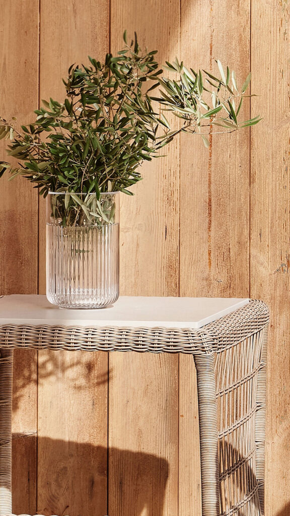 4605-Side-Table-Arena-Seashell-Polyrod-Skyline-Design-05