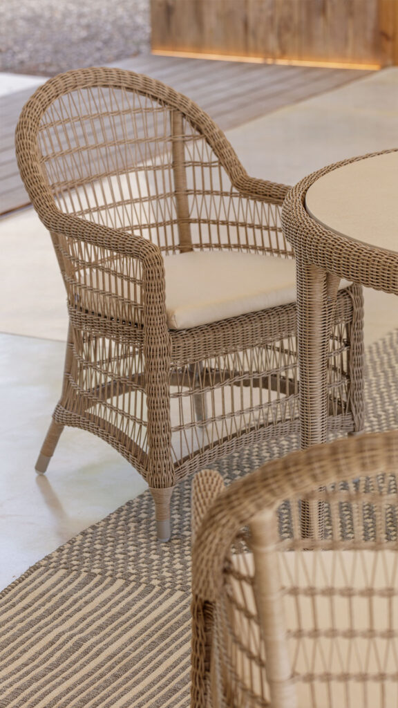 4608-12D Arena Skyline Design Dining Table Seashell Polyrod 04