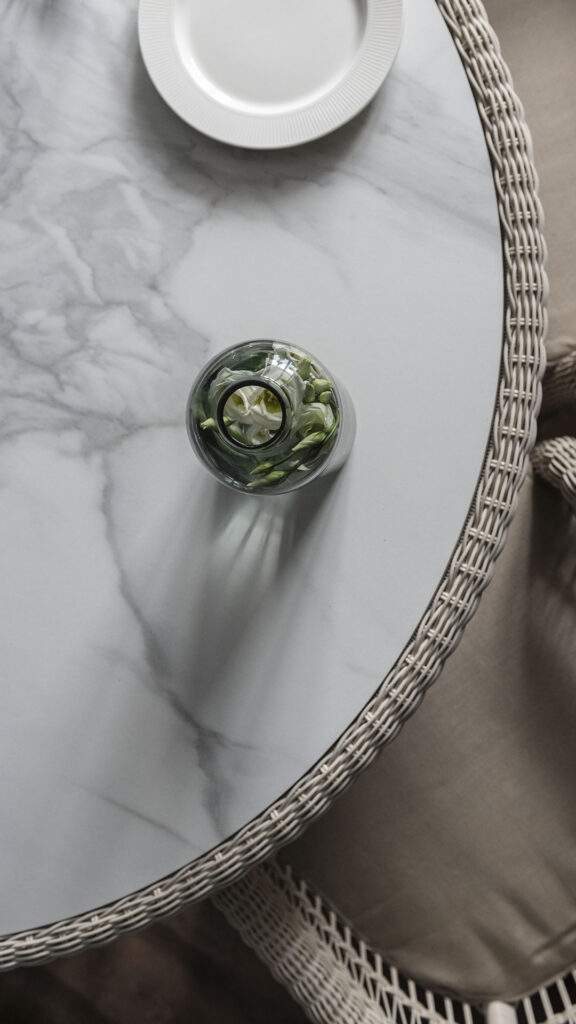 4608.22 Arena Skyline Design Dining Table Seashell Polyrod 07