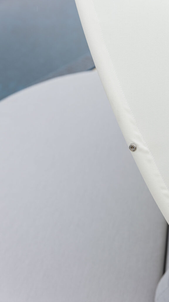 84820.02 Dynasty Skyline Daybed KUBU Mushroom 15mm 07