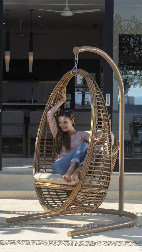 HANGING_CHAIRS_Skyline_HERI_06