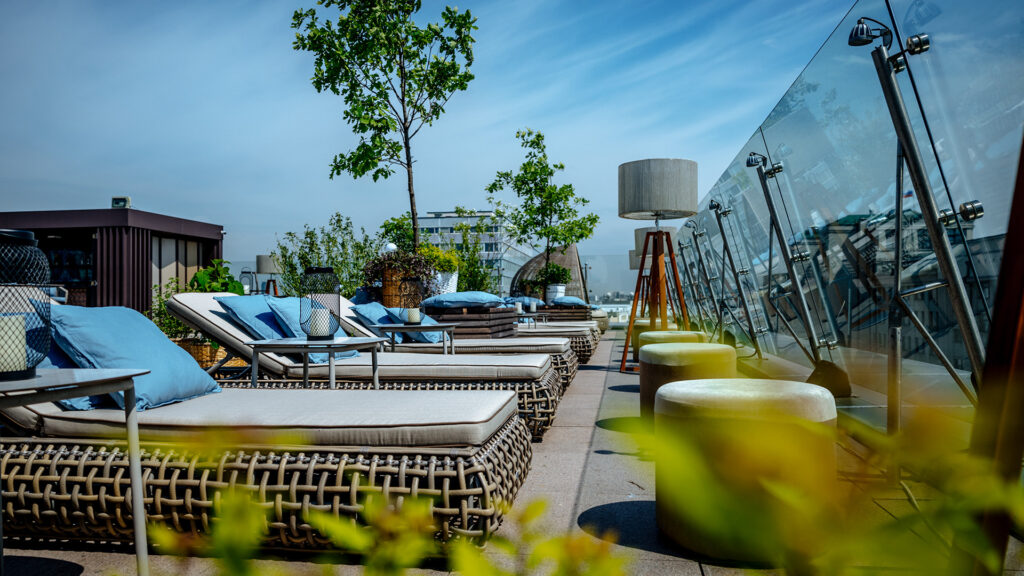 SKYLINE DESIGN RITZ CARLTON 03